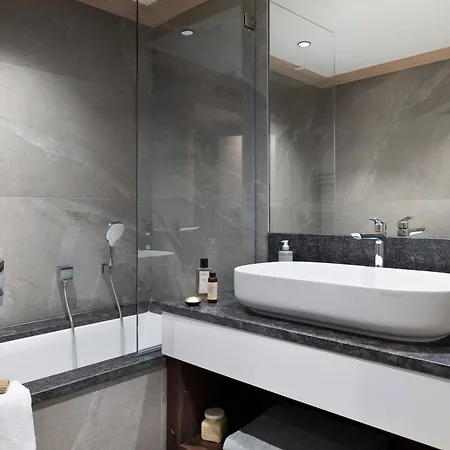 Mgm Hôtels&résidences - Résidence Akoya Appart hôtel 5*
